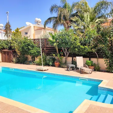 Вилла Beach Villa Goldenpalms *